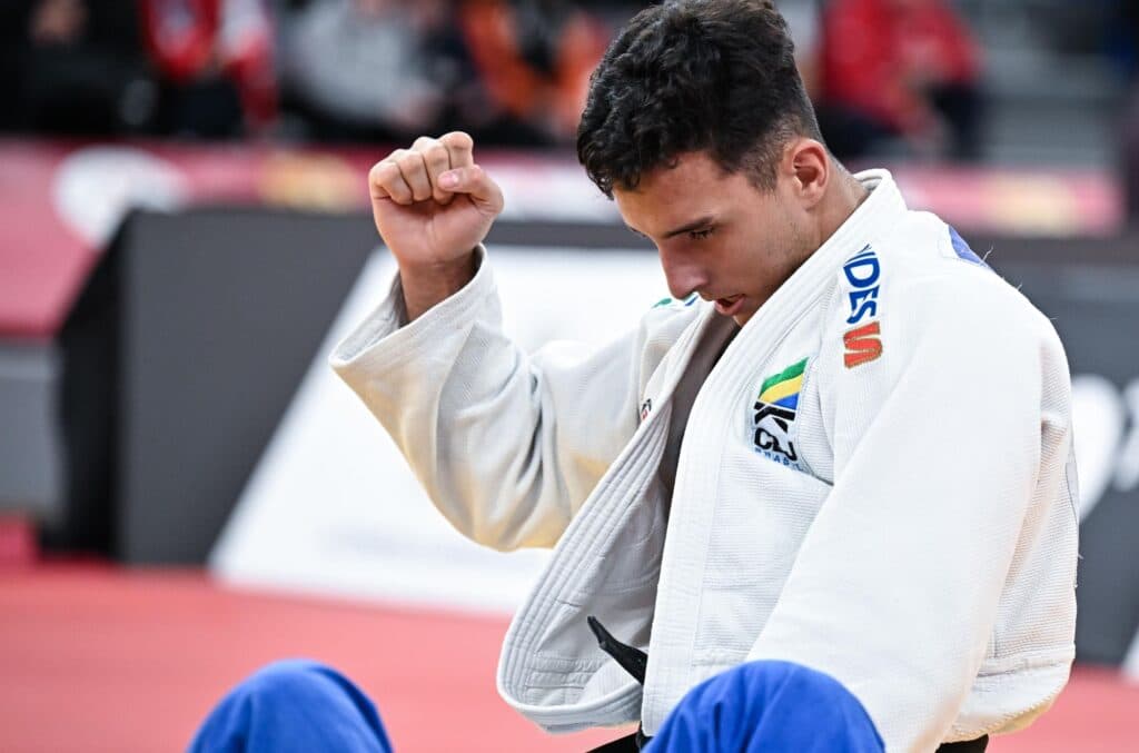Guilherme Schmidt conquista o bronze no Grand Slam de Tbilisi