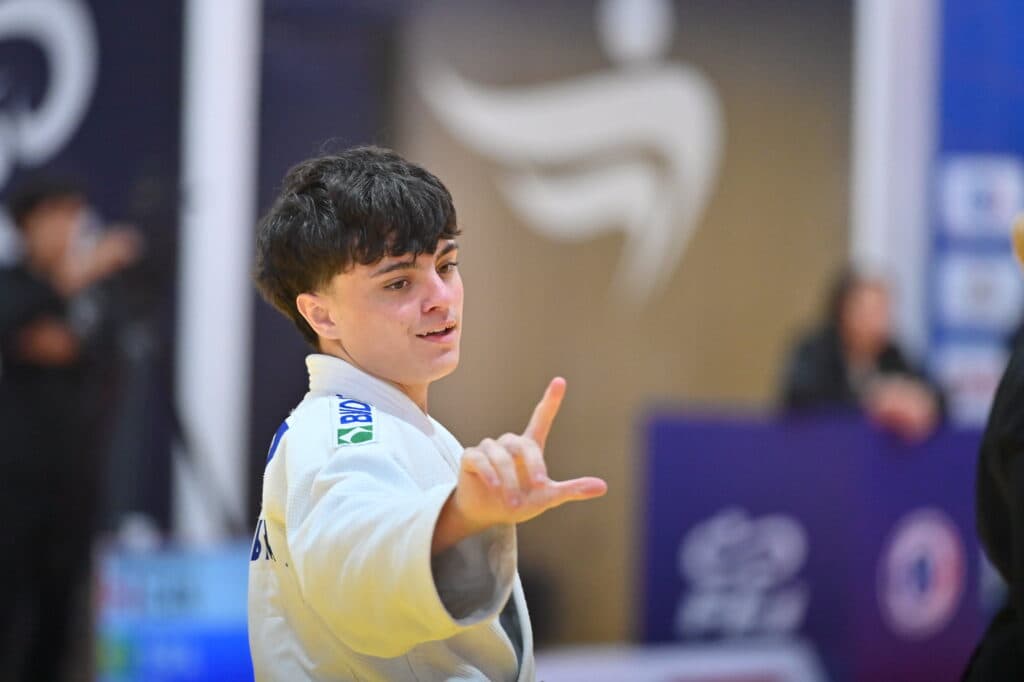 Arthur Bonato e Yago Mello disputam o Mundial cadete a partir desta quinta-feira