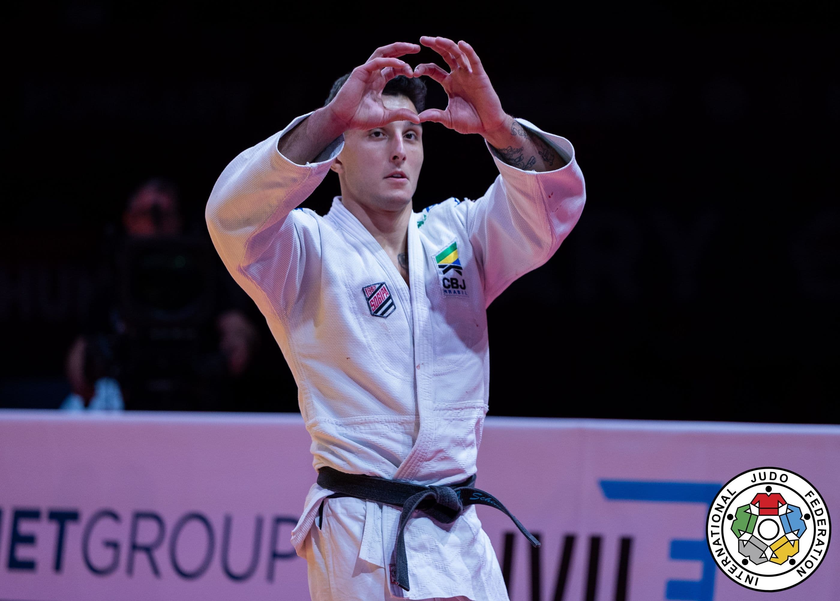 Em grande fase, Guilherme Schimidt agora sonha com o topo do mundo